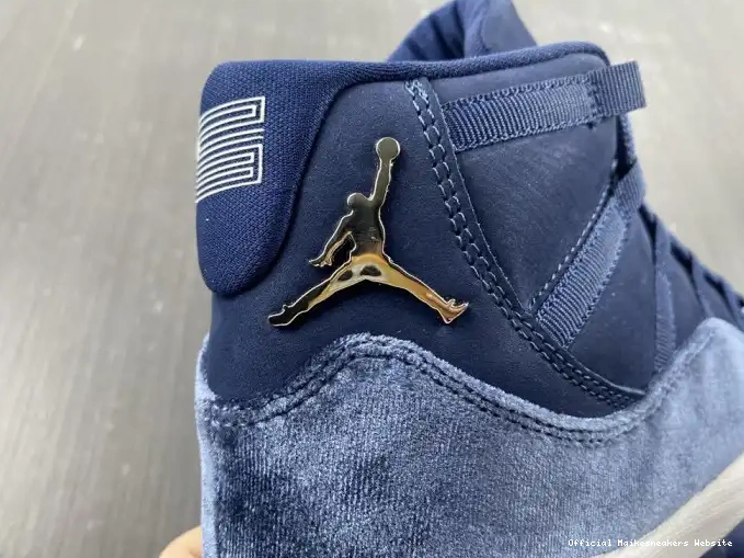Official Maikesneakers Midnight Velvet WMNS Air Jordan 11 Navy AR0715-441 0602